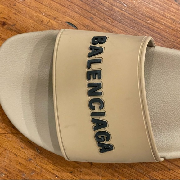 Balenciaga Pool Slides Beige and Black Size 37 with box and dust bag - Picture 8 of 11
